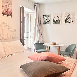 Studio met een King Size Bed